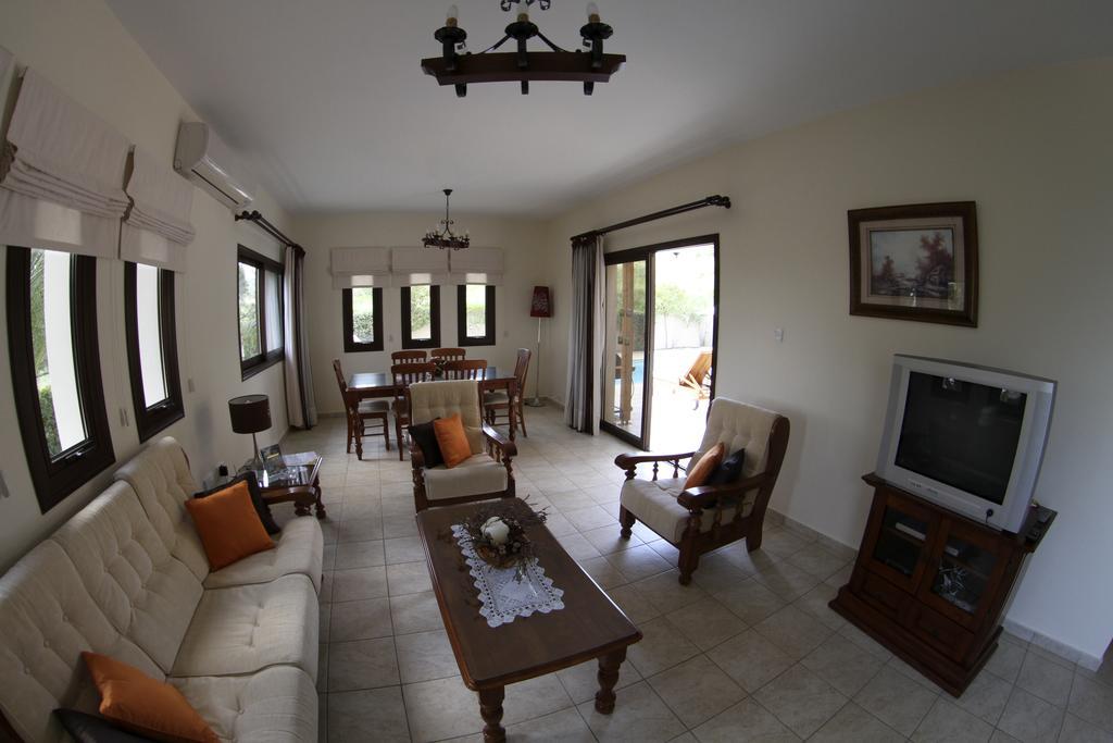 Eve Pissouri Xιnisteri Villa Zimmer foto